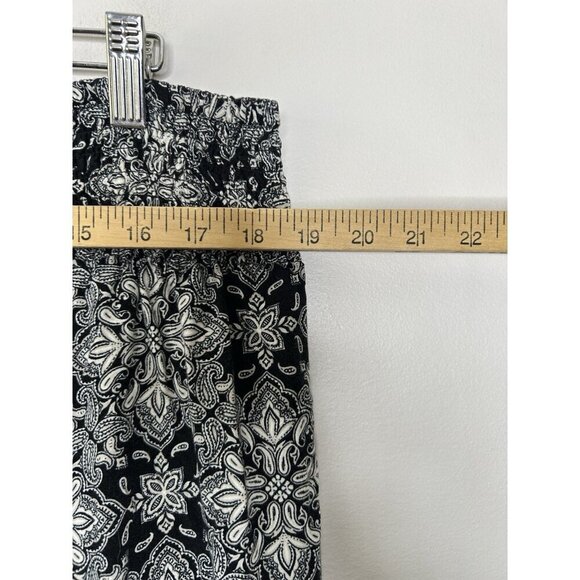 Torrid Womens Pants Floral Black White Challis Pull On Boho High Rise Size 3 - Picture 7 of 11